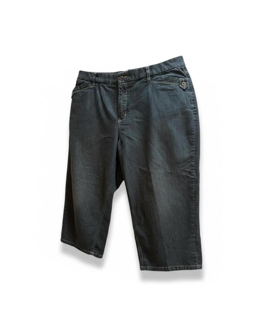 St Johns Bay Shorts Womens 16 Dark Wash Denim Bermuda Capris Mid Rise Relaxed
